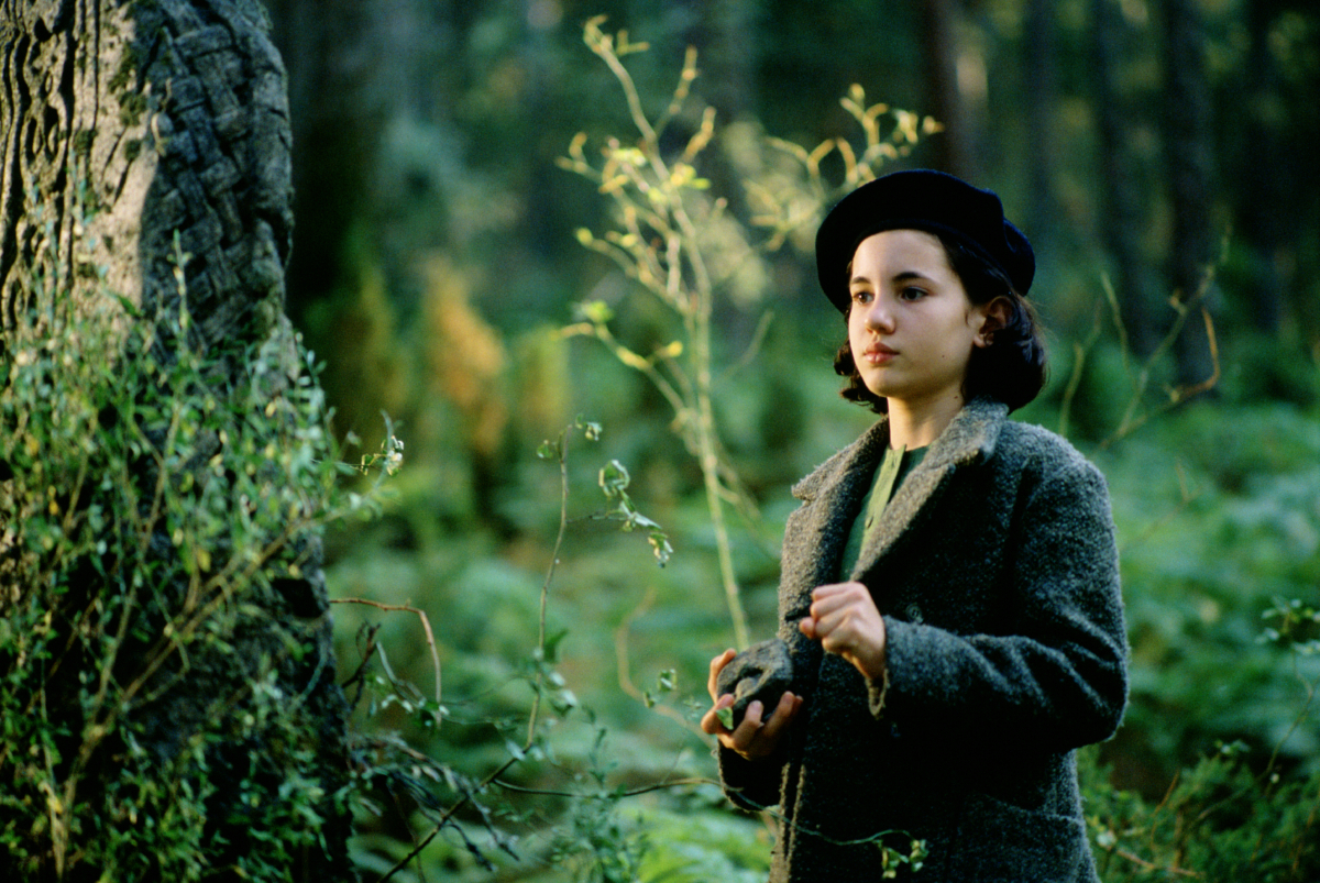 Ofelia in the opening scene of Pan's Labyrinth